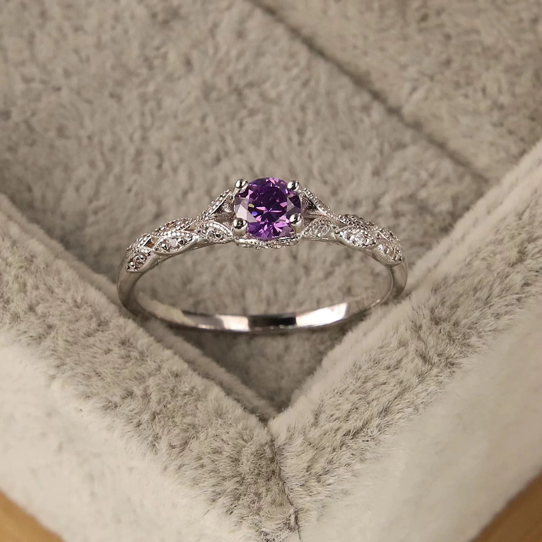 Stellar Femme Ring