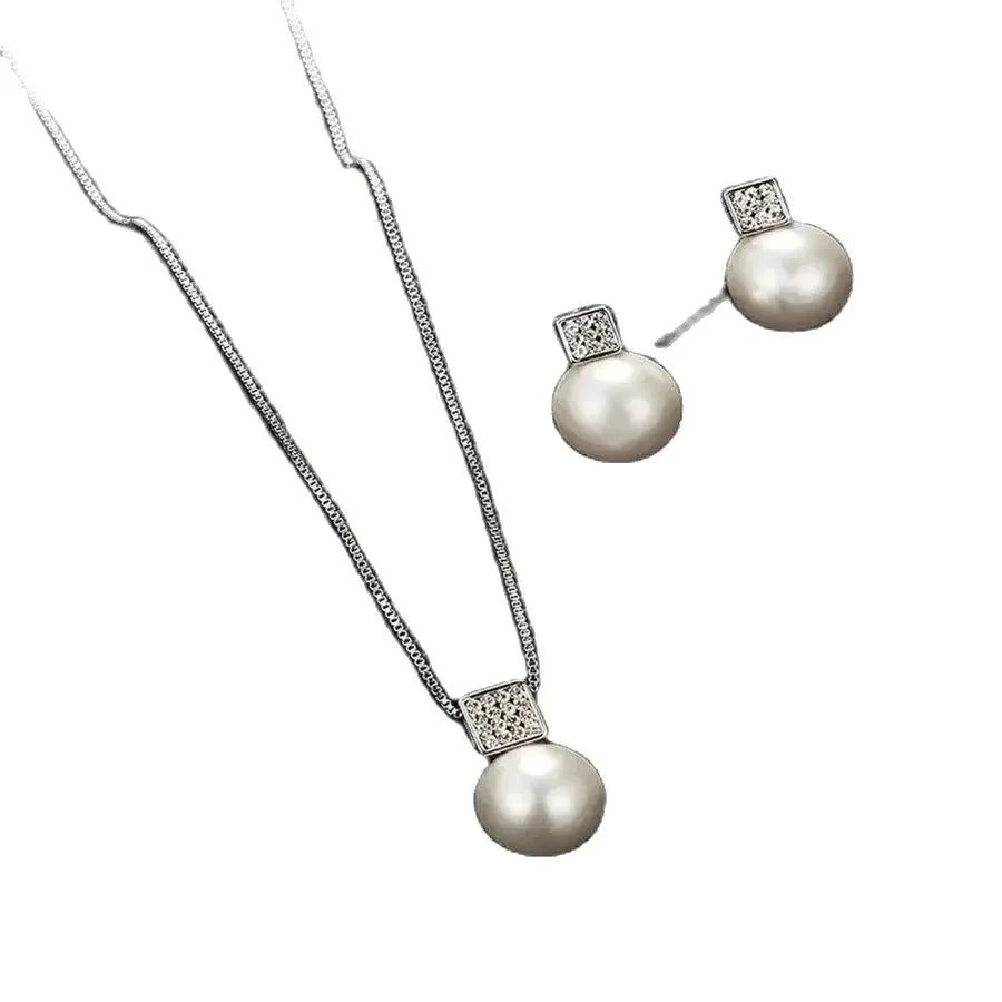 Lumière Pearl Set